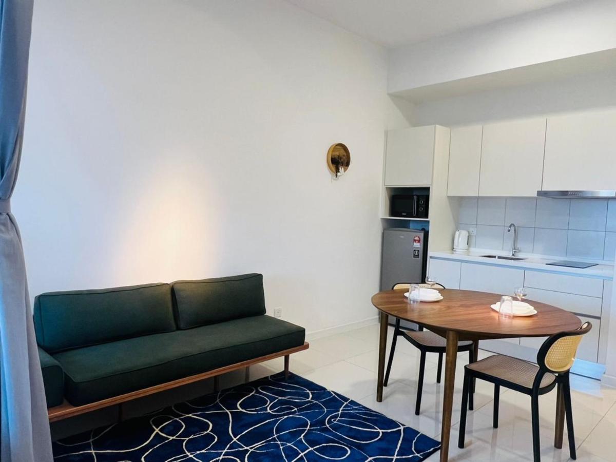 Chambers Serviced Suites Klcc By Cozy Stay クアラルンプール エクステリア 写真